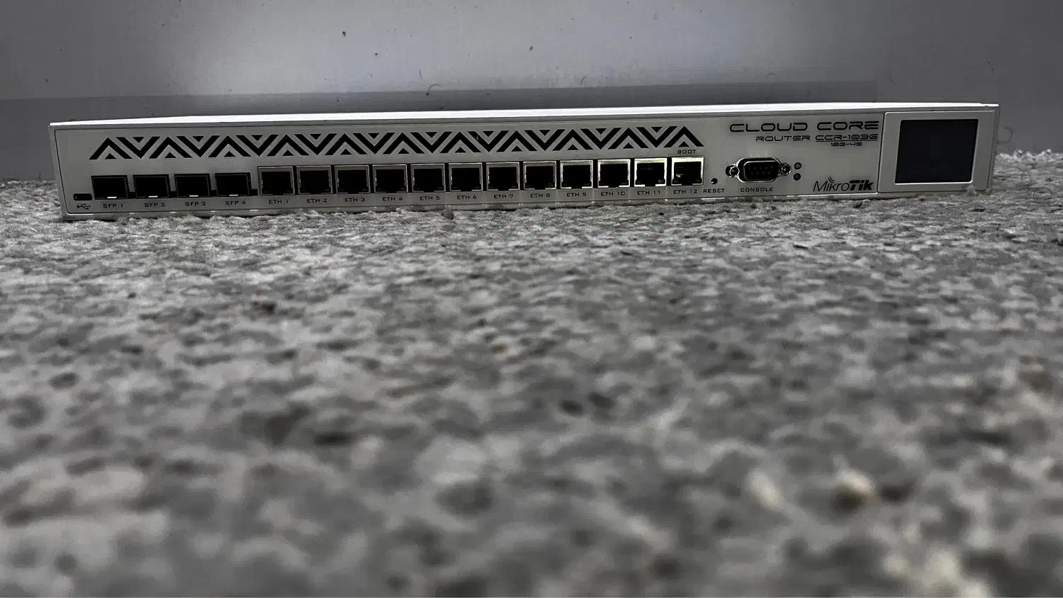 روتر  MiKrOTiK|مودم و تجهیزات شبکه|اهواز, اهواز|دیوار