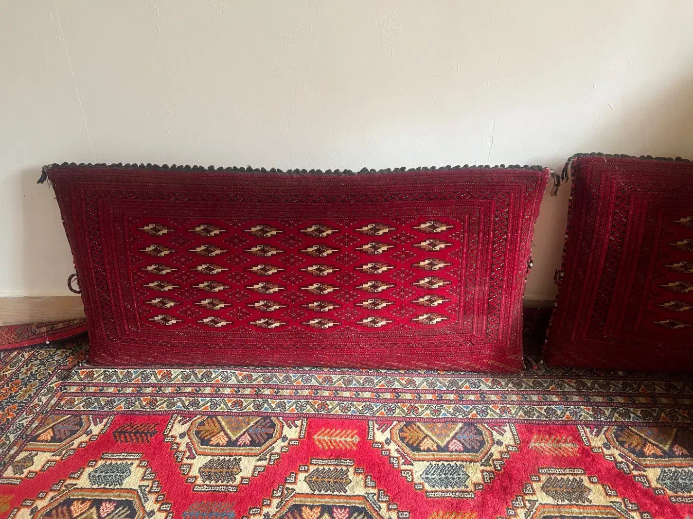 فرش های دستبافت قدیمی|فرش|گنبد کاووس, |دیوار