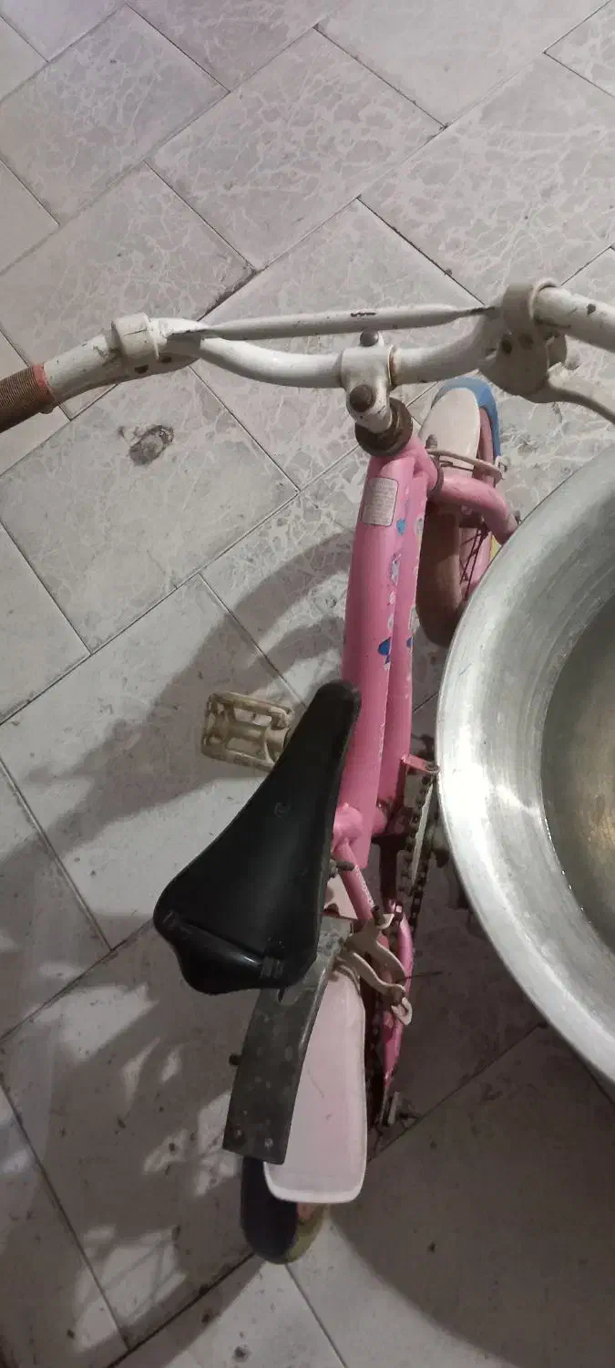 یک دوچرخه تمیز  برا بچم کوچیک شده|دوچرخه، اسکیت، اسکوتر|اصفهان, سنجوانمره|دیوار