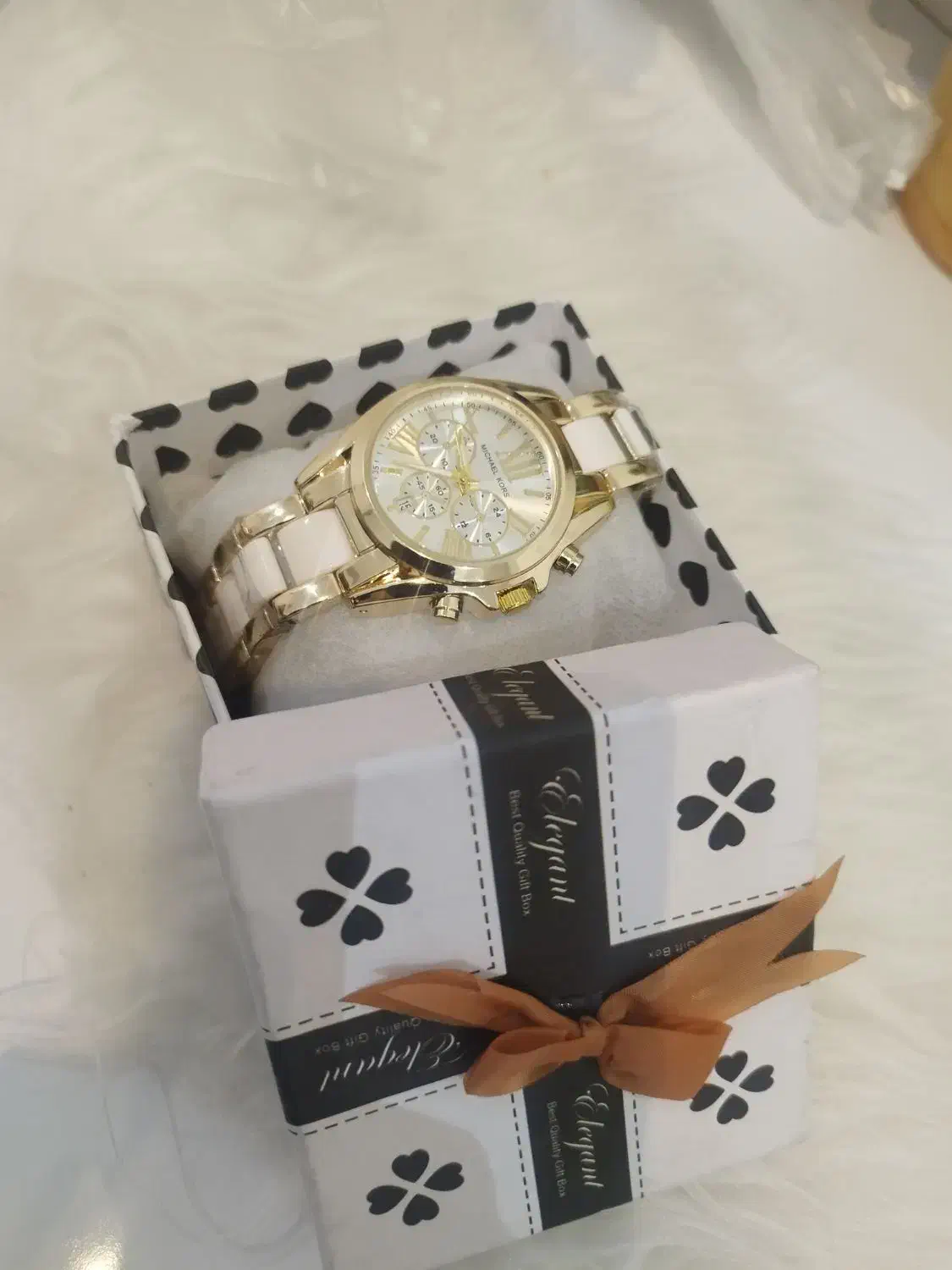 ساعت بند فلزی طلایی سفید نو|ساعت|خمینی‌شهر, |دیوار