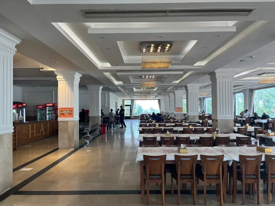 نیروی کار ساده در سالن و آشپزخانه(بیمه و جای خواب)|استخدام خدمات فروشگاه و رستوران|نوشهر, |دیوار