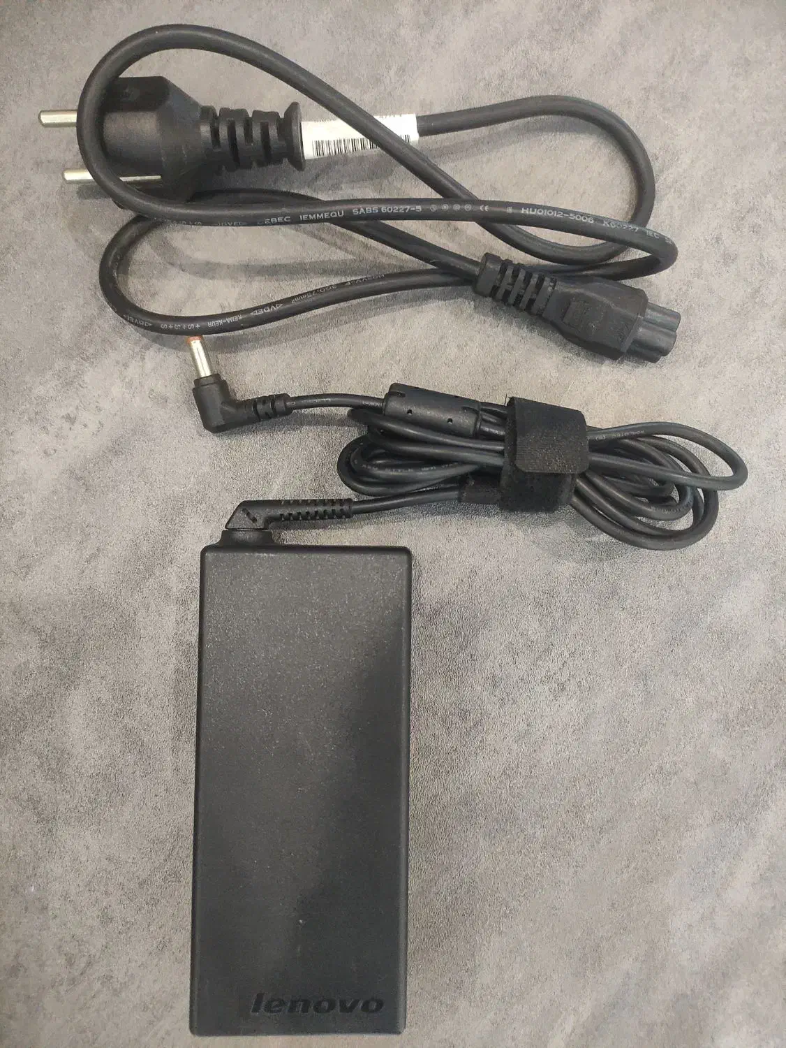 شارژر لبتاب لنو|قطعات و لوازم جانبی رایانه|شاهین‌شهر, نظامی|دیوار