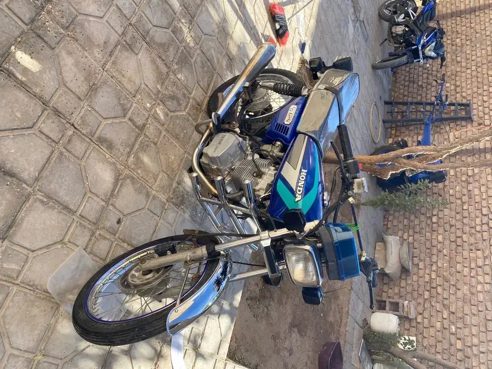 موتور تیزپر|موتورسیکلت|سده (خراسان جنوبی), |دیوار