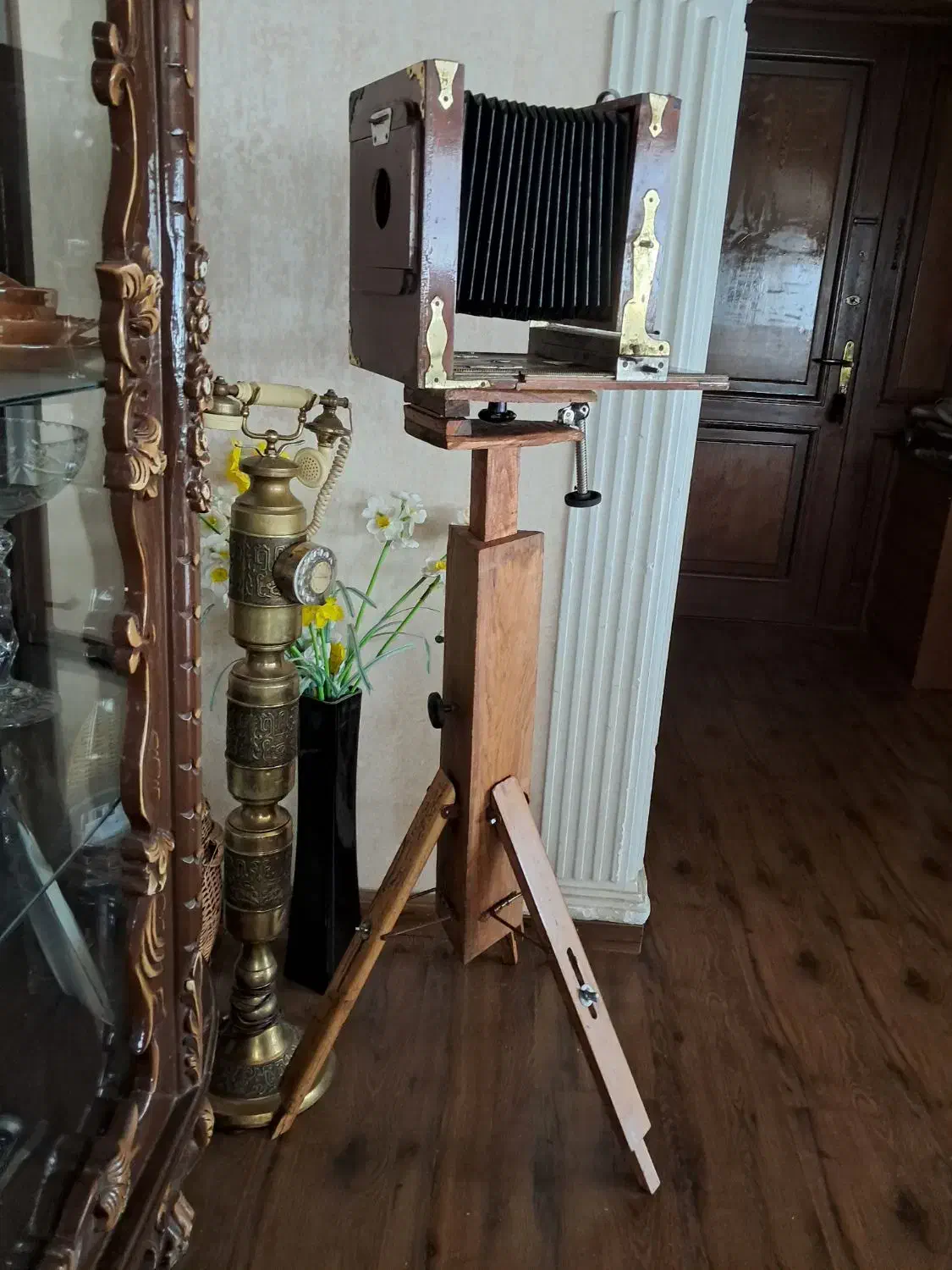 پایه دوربین عکاسی|کلکسیون اشیاء عتیقه|طرقبه, |دیوار