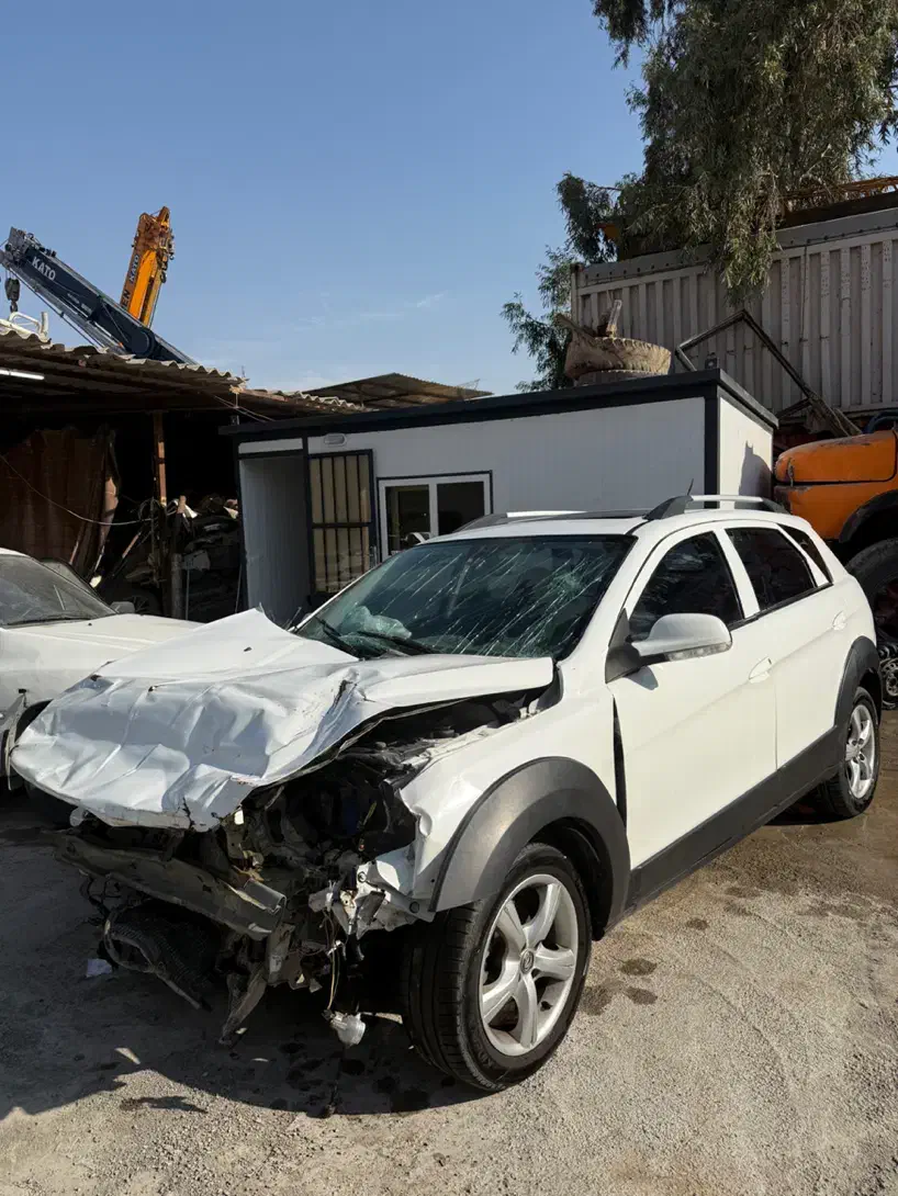 اچ سی کراس معاوضه خریدار تصادفی|خودرو سواری و وانت|شیراز, محمدیه|دیوار