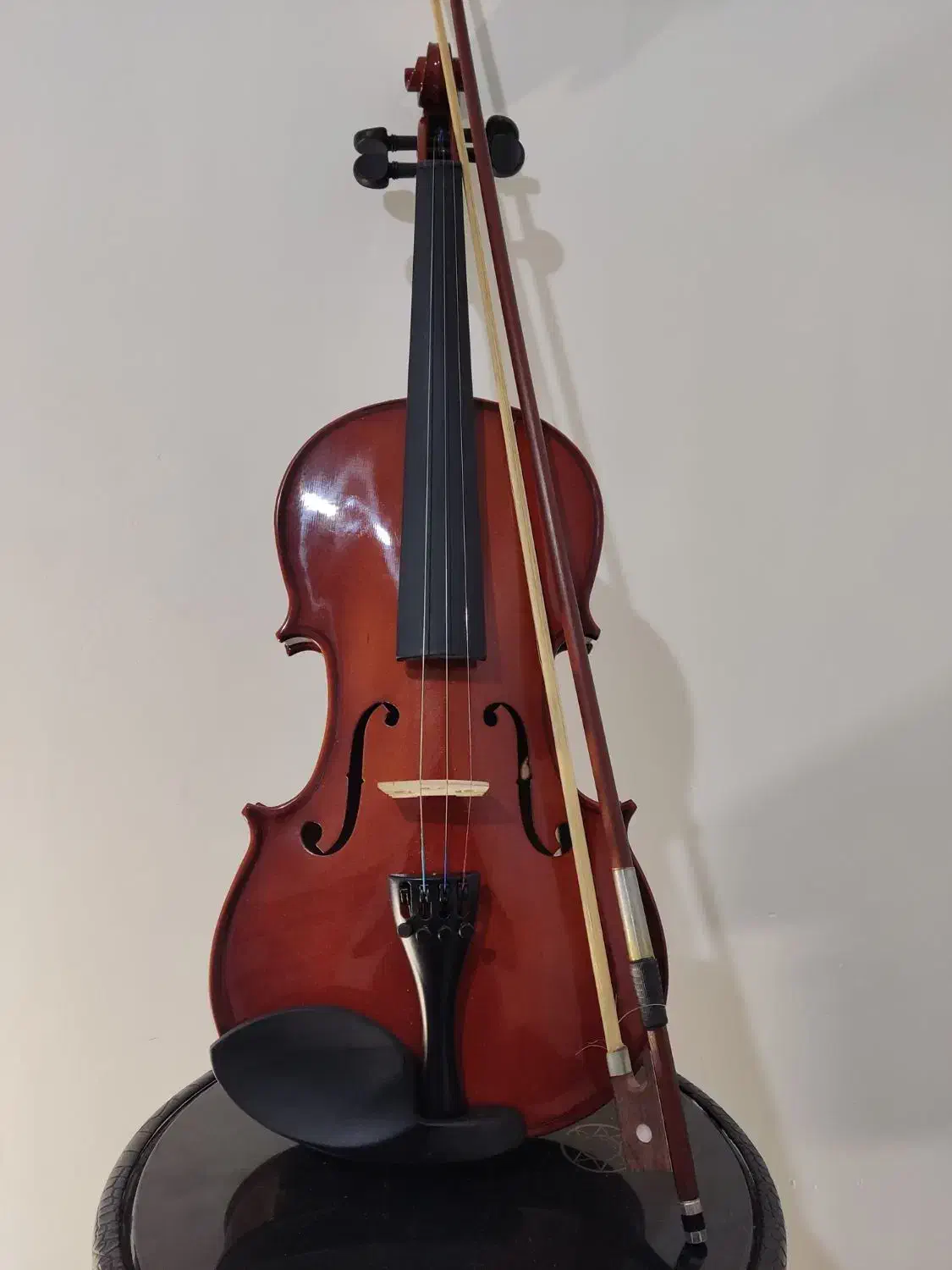 ویولن 4/4|ویولن|رشت, پستک|دیوار