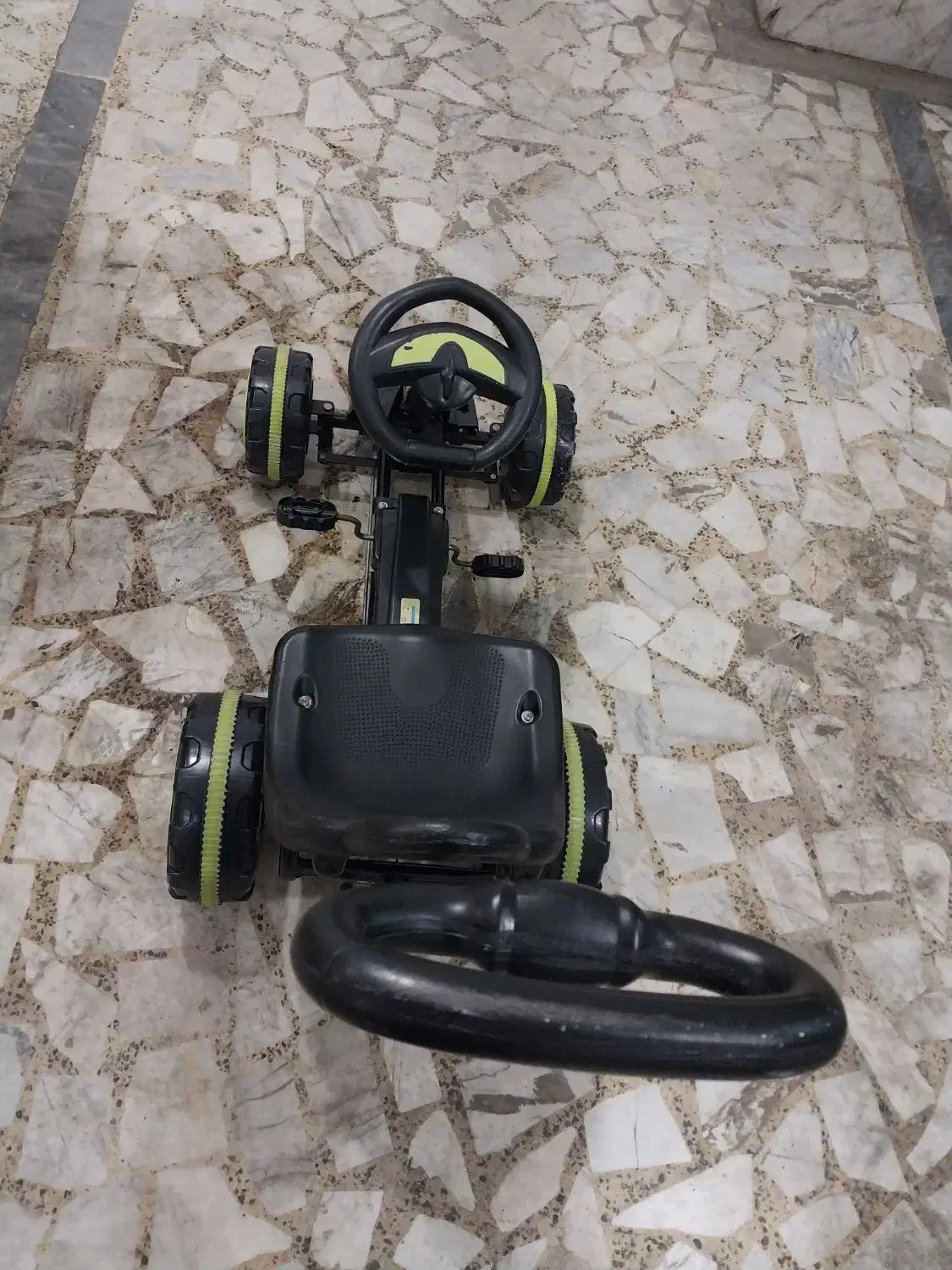 چهارچرخ رکاب دار|اسباب‌‌بازی|رشت, سعدی (تختی)|دیوار