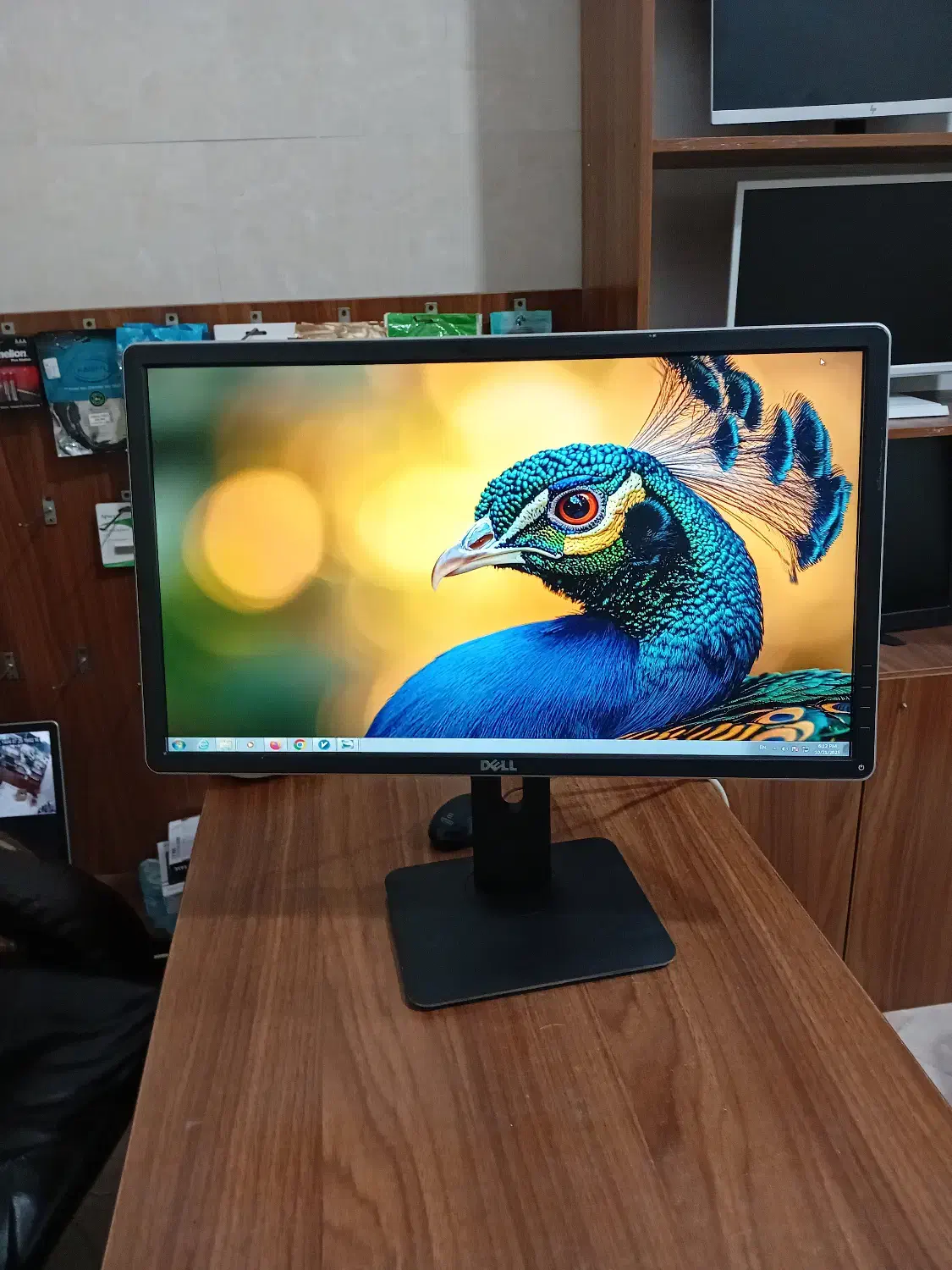 مانیتور 23 اینچ با پایه آسانسوری|قطعات و لوازم جانبی رایانه|بابل, |دیوار