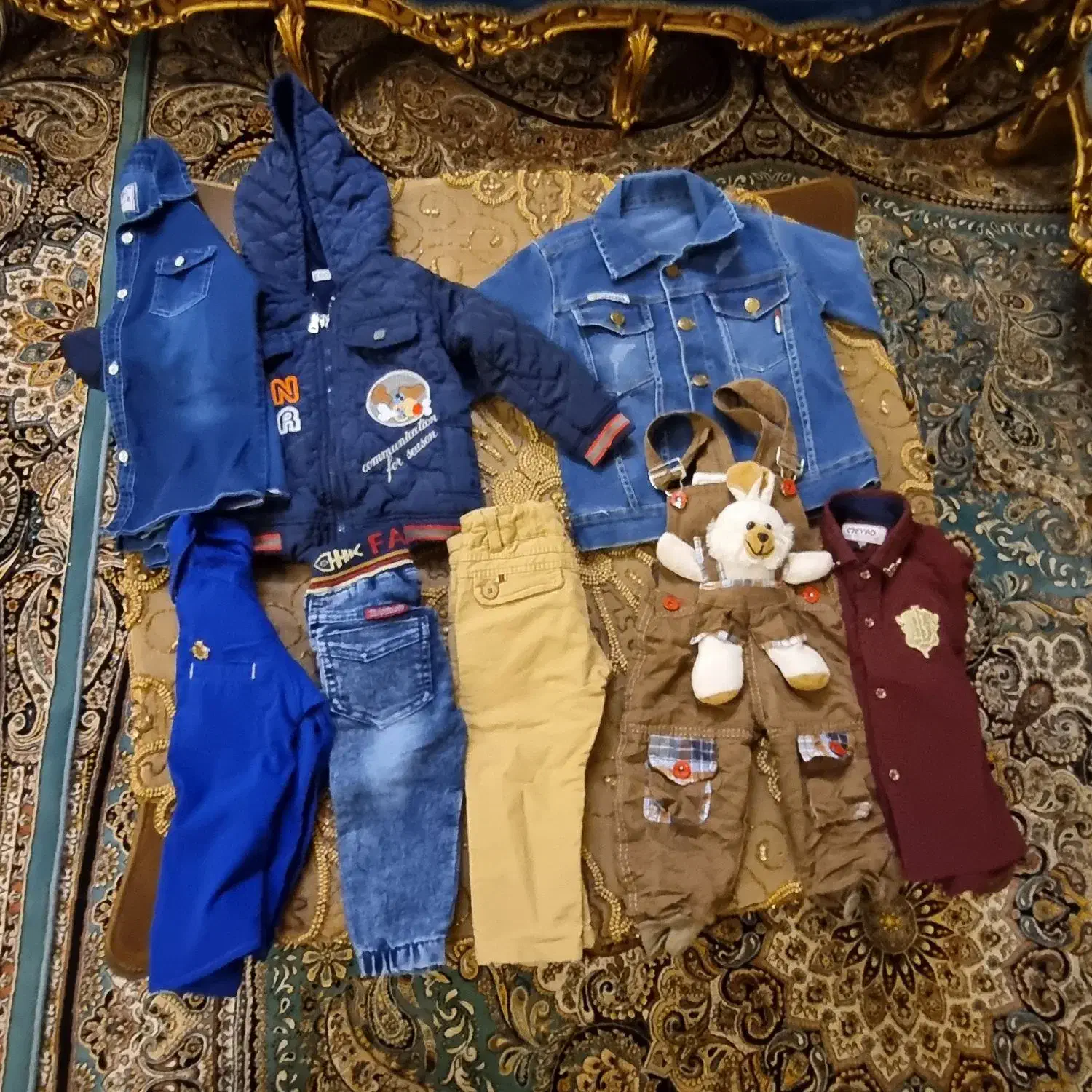 کاپشن، کت لی، سرهمی، لباس، شال وکلاه|کفش و لباس بچه|قم, باغ کرباسی|دیوار