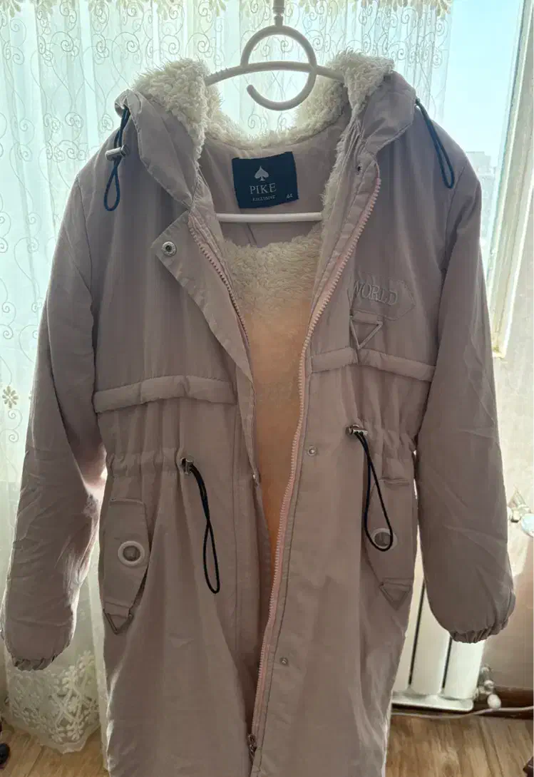 کافشن|لباس|سبزوار, قصبه شرقی|دیوار