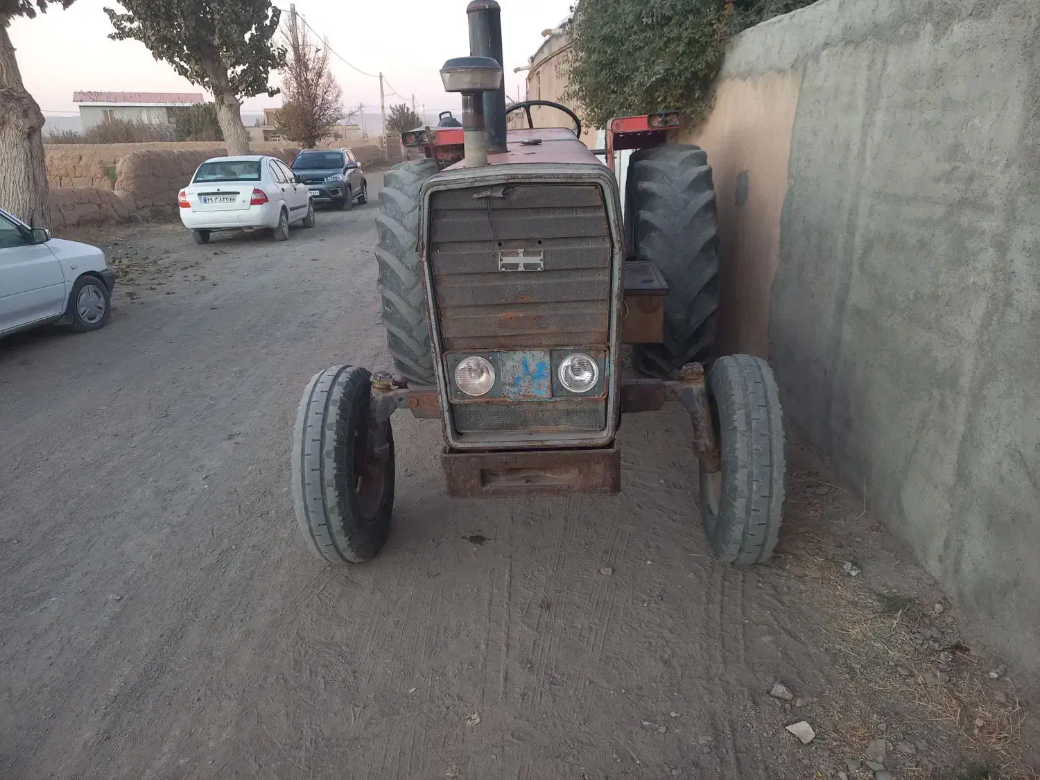 تراکتور۲۸۵ تک مدل۷۰ زیرخاکی|خودرو سنگین|سبزوار, کوی گلستان|دیوار