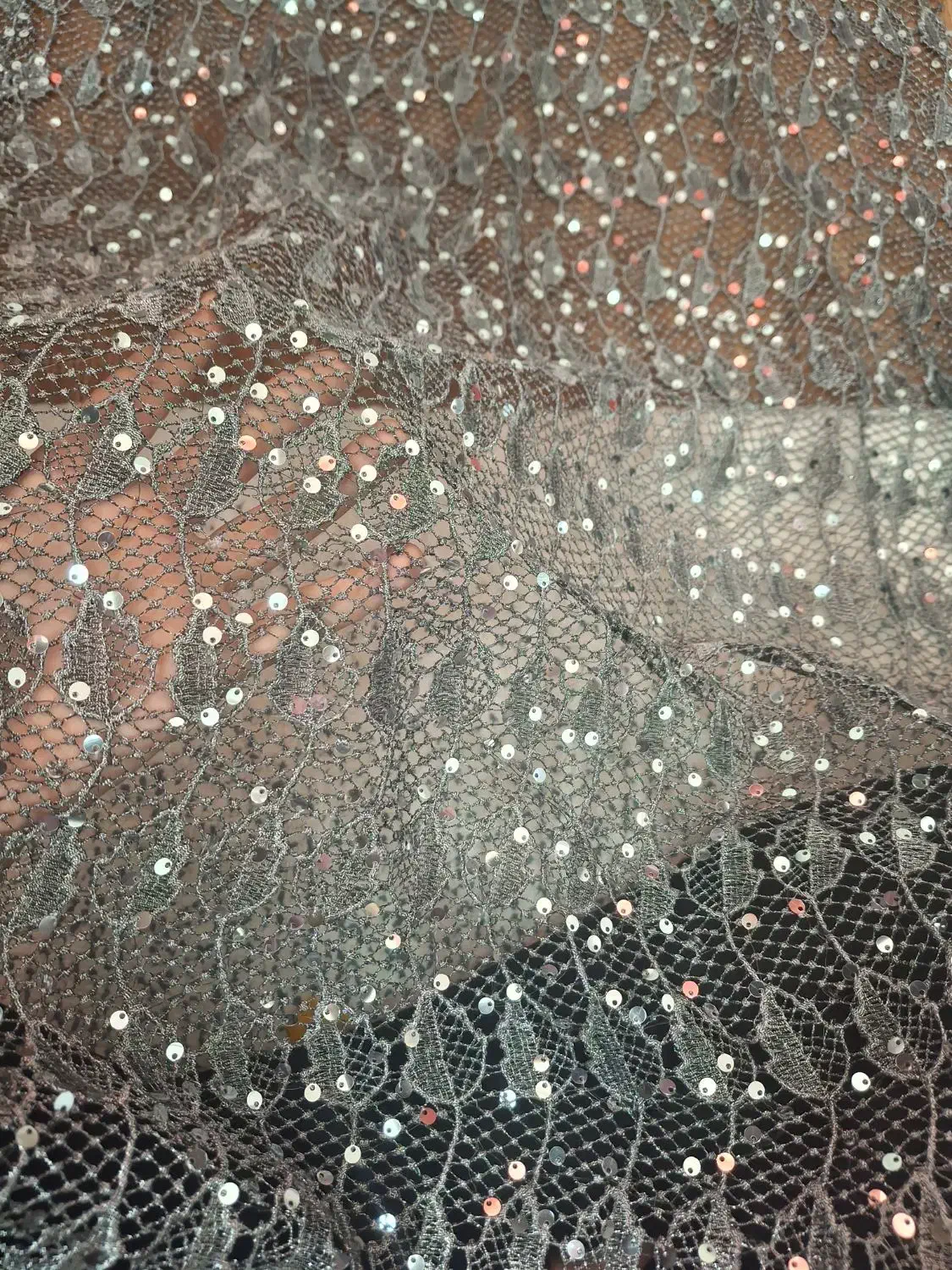 پارچه|لوازم خیاطی و بافتنی|نیشابور, گمنام غربی|دیوار