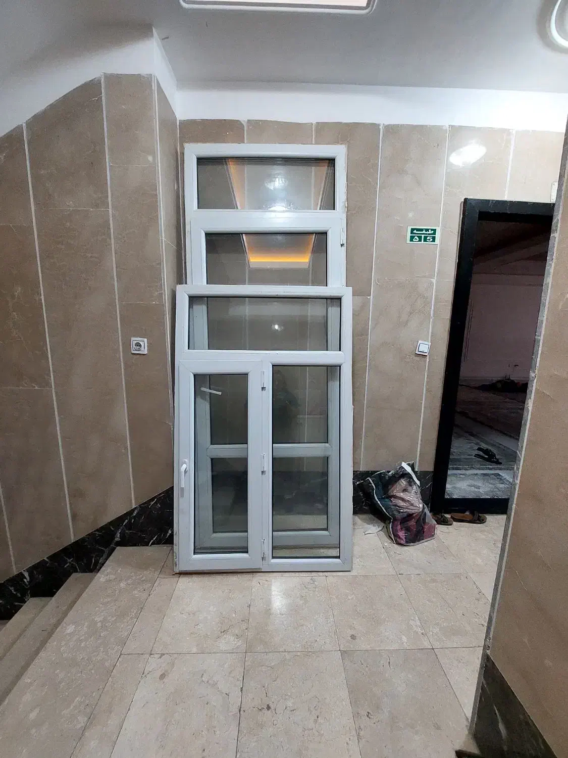 یک در و پنجره|مصالح و تجهیزات ساختمان|گلستان (تهران), |دیوار