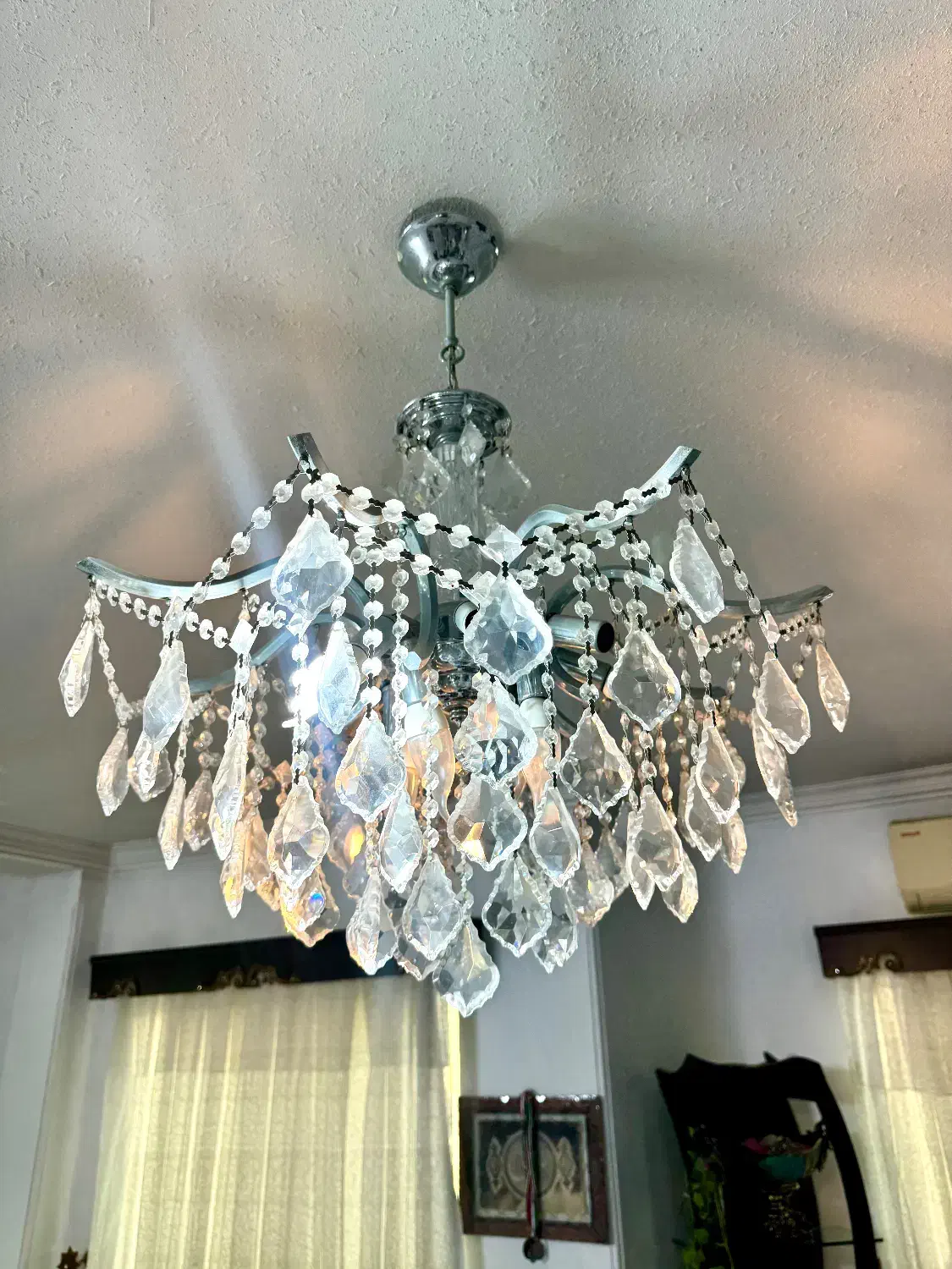 لوستر دوازده شاخه|لوستر و چراغ آویز|تنکابن, |دیوار