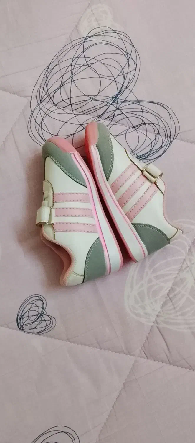 کتونی دخترانه سایز ۲۷ نوی نو اکبند|کفش و لباس بچه|فردیس, شهرک هفده شهریور|دیوار