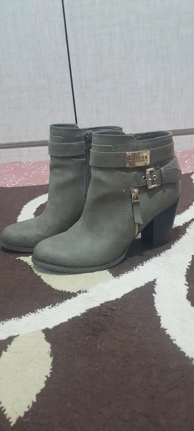 چکمه|کیف، کفش، کمربند|مشهد, فدک|دیوار