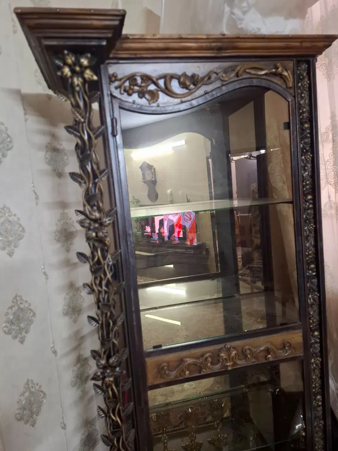 گنجه فرفورژه|بوفه، ویترین، کنسول|مشهد, چهارچشمه|دیوار