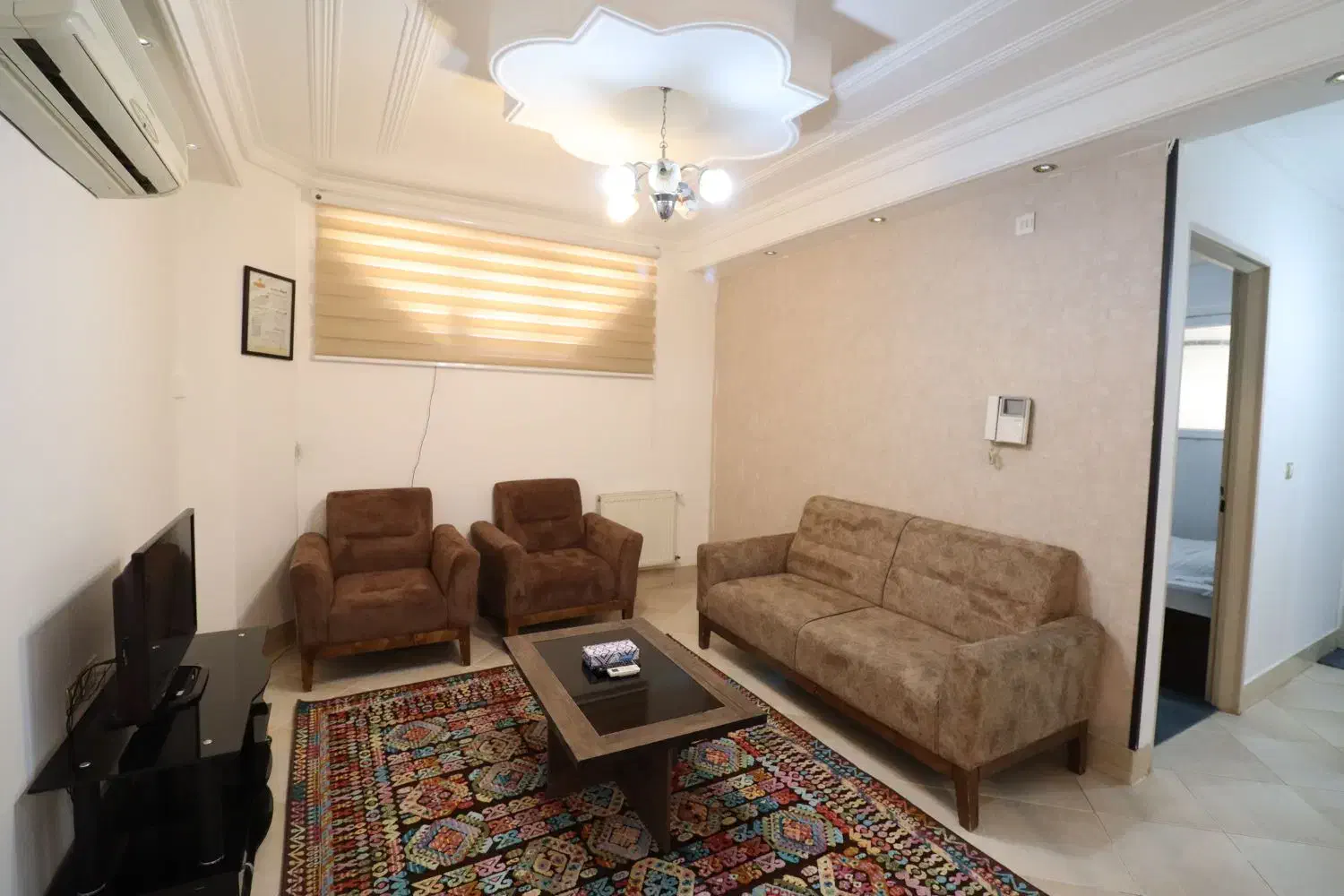 اجاره سوئیت آپارتمان دوخوابه|اجارهٔ کوتاهمدت آپارتمان و سوئیت|شیراز, قدوسی شرقی|دیوار