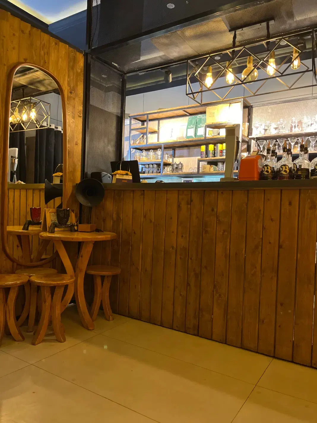 واگذاری کافه|کافی‌شاپ و رستوران|قم, پردیسان|دیوار