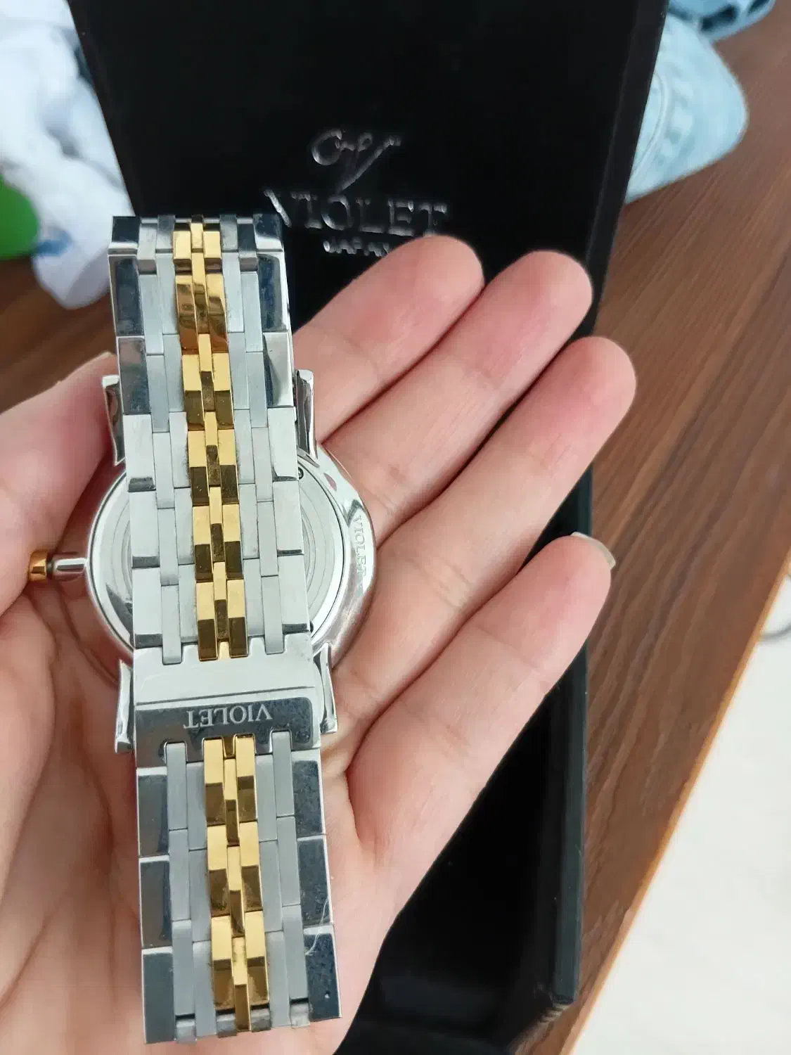 ساعت ویولت|ساعت|قم, هنرستان|دیوار