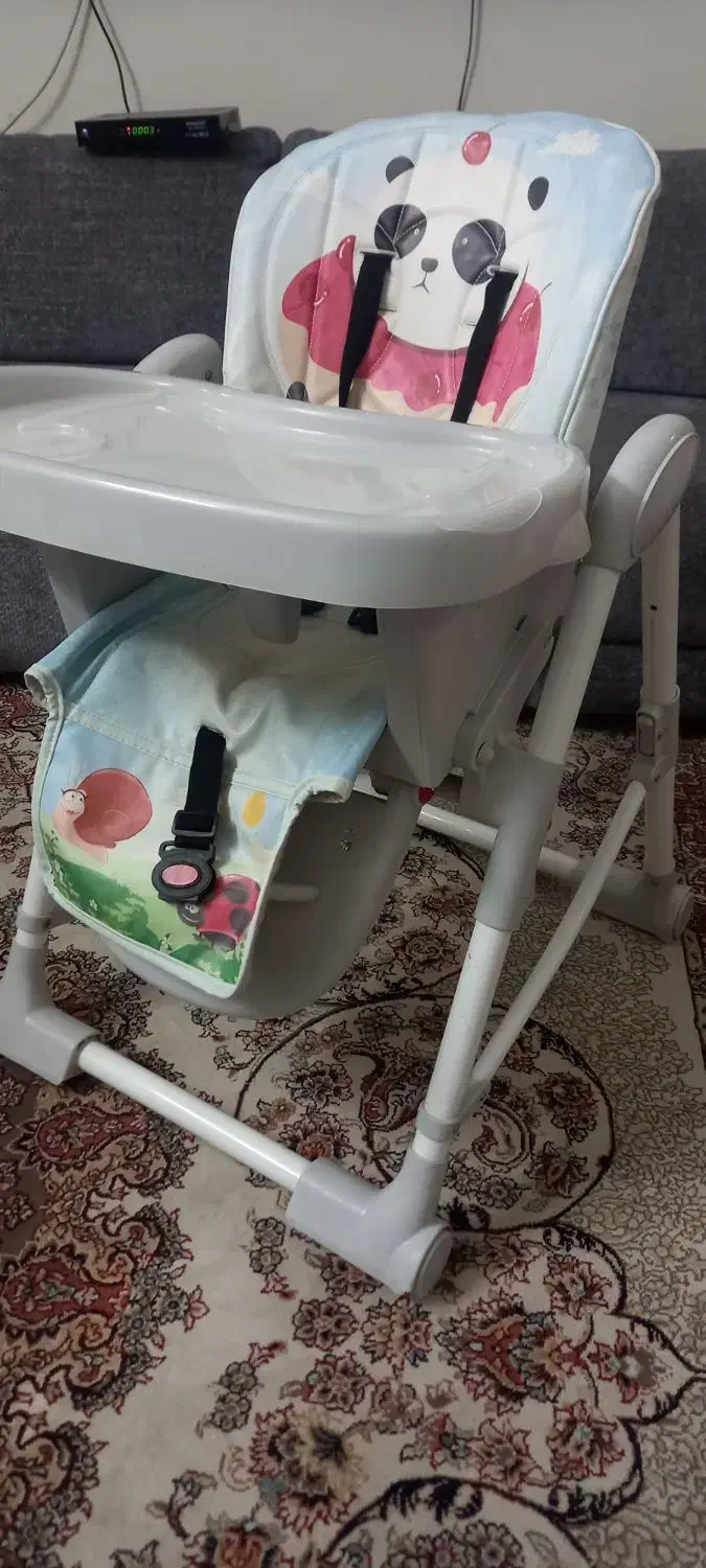 صندلیغذا خوری کودک سالم در حد نو|تخت و صندلی بچه|اصفهان, سیچان|دیوار
