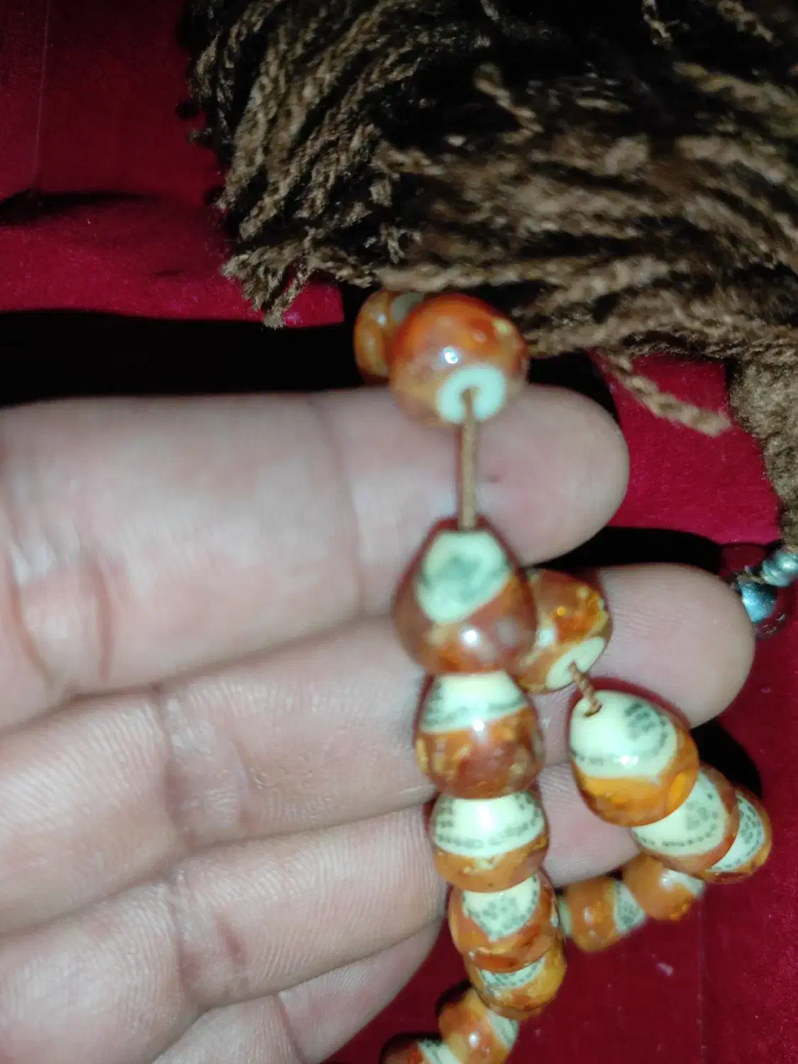 تسبیح آج فیل آغشته به کهربا کلکسیونی|کلکسیون اشیاء عتیقه|حمیدیا, |دیوار