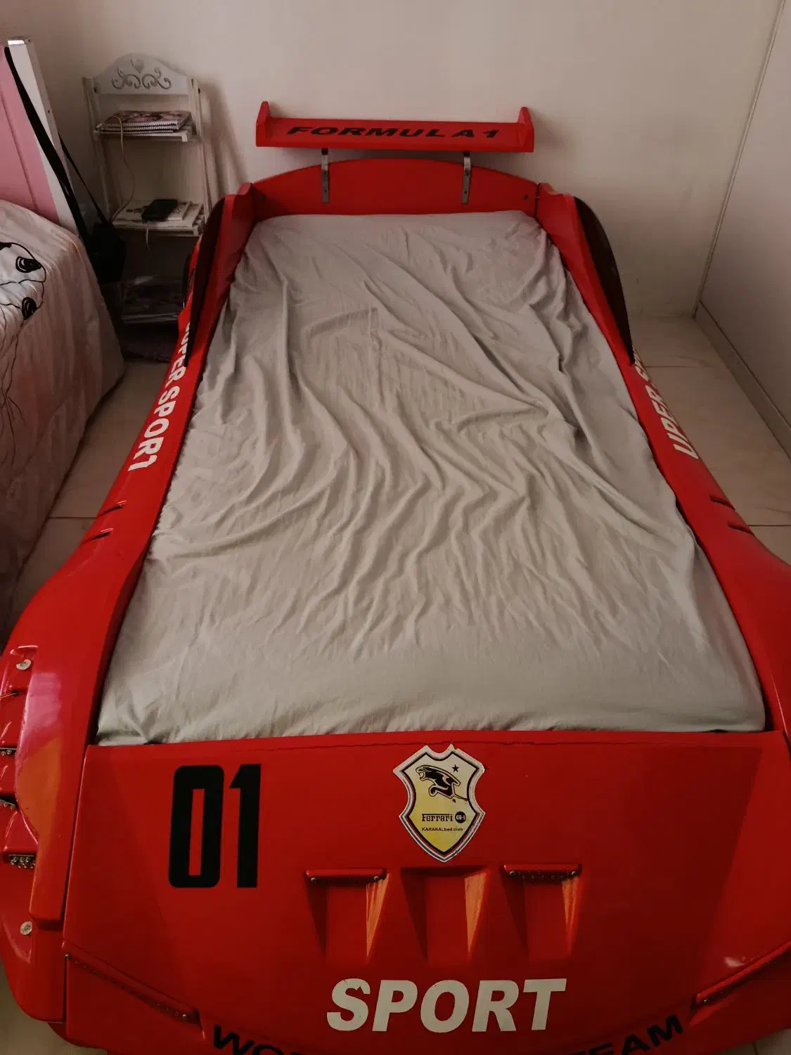 رو تختی فراری.۲تا روبالشتی. ۱ ملافه. سالم|سرویس روتختی|گرمدره, |دیوار