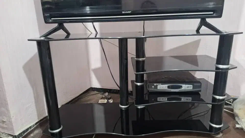 فروش زیر تلویزیونی|میز تلویزیون|شیراز, شهرک مطهری|دیوار