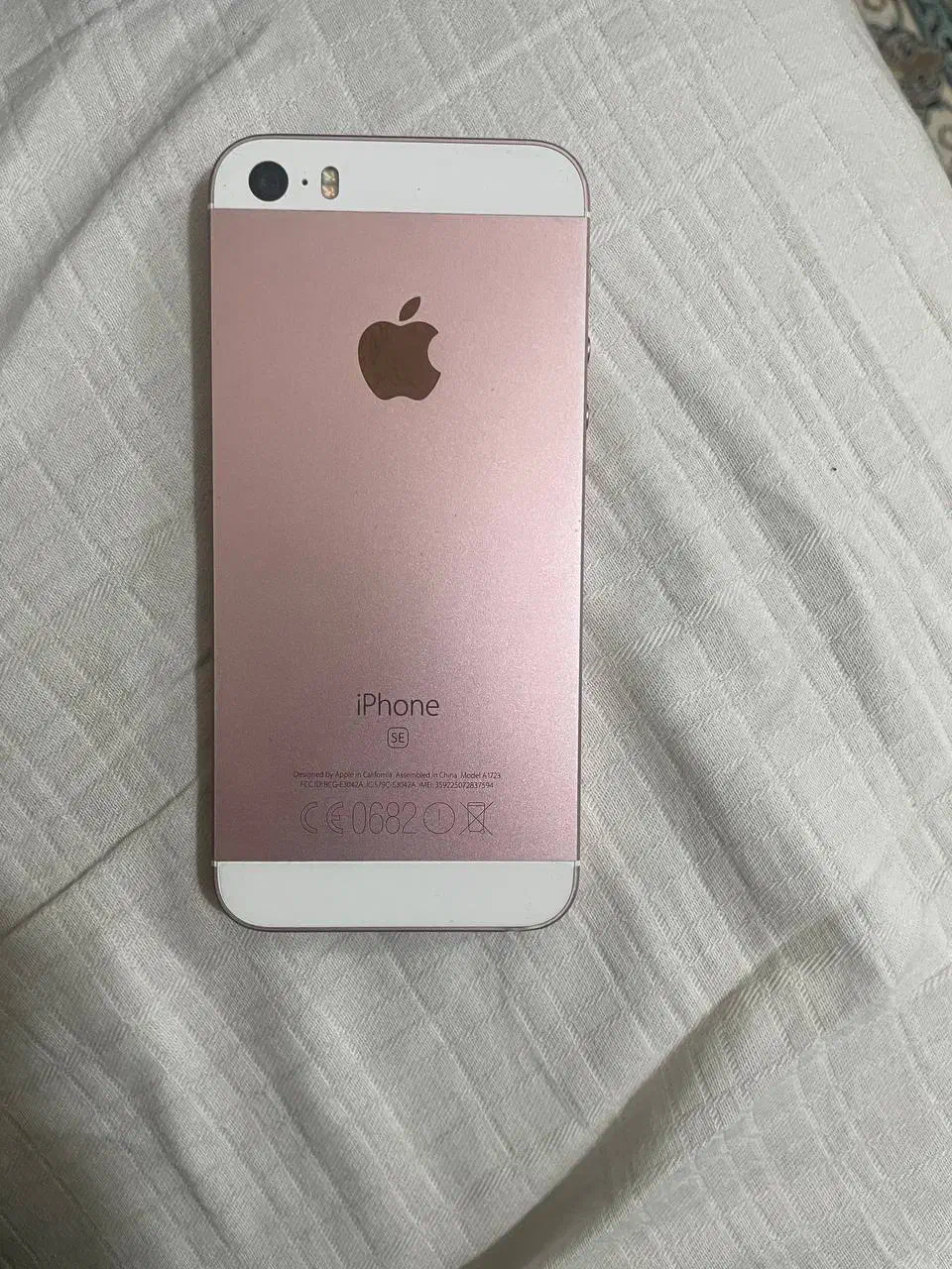 آیفون SE 16G|موبایل|کرج, ساسانی (قلمستان)|دیوار
