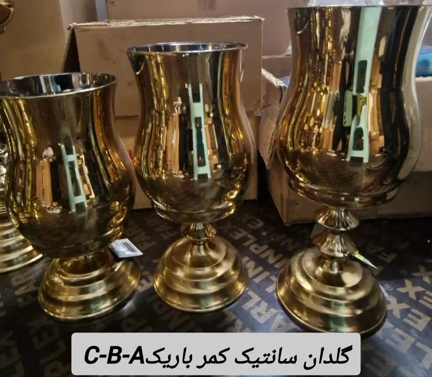 گلدان آنتیک دکور|گل مصنوعی|شیراز, قدوسی شرقی|دیوار