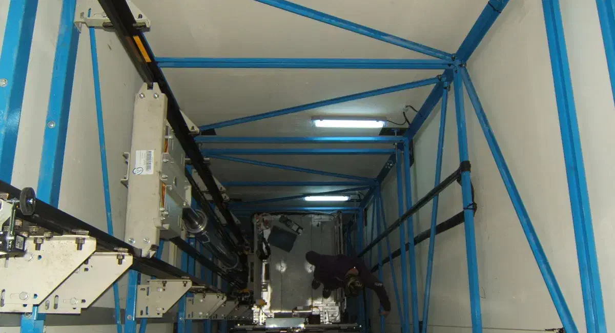 منشی دفتر آسانسور|استخدام اداری و مدیریت|خرمآباد, |دیوار