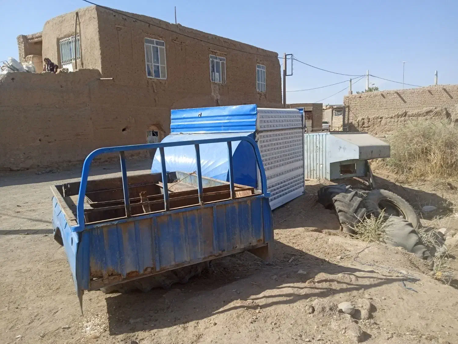 اطاق نیسان ومزدا تک مز دا دوکابین|قطعات یدکی و لوازم جانبی|خوشاب, |دیوار