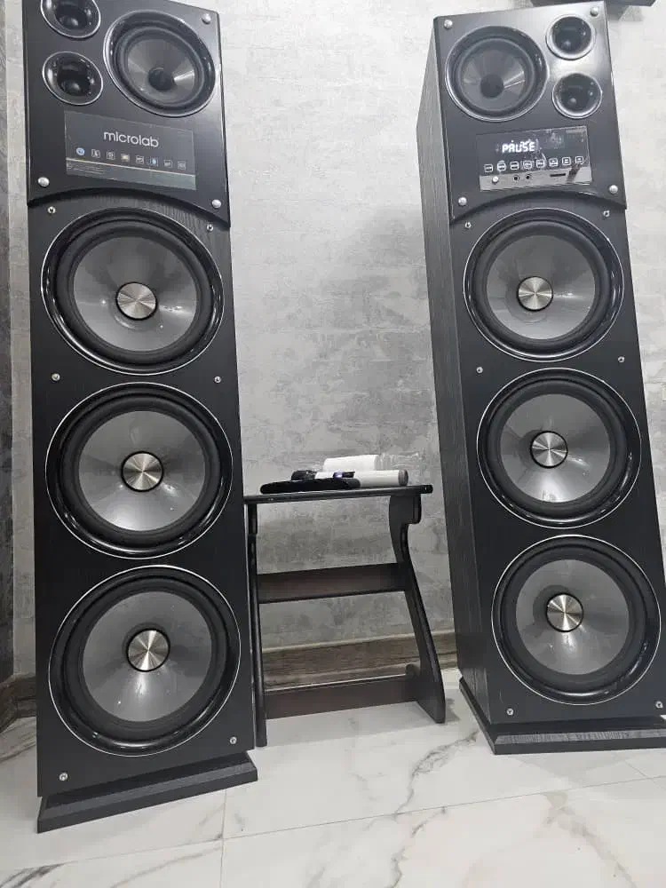 باند بزرگ|صوتی و تصویری|رشت, معلم|دیوار