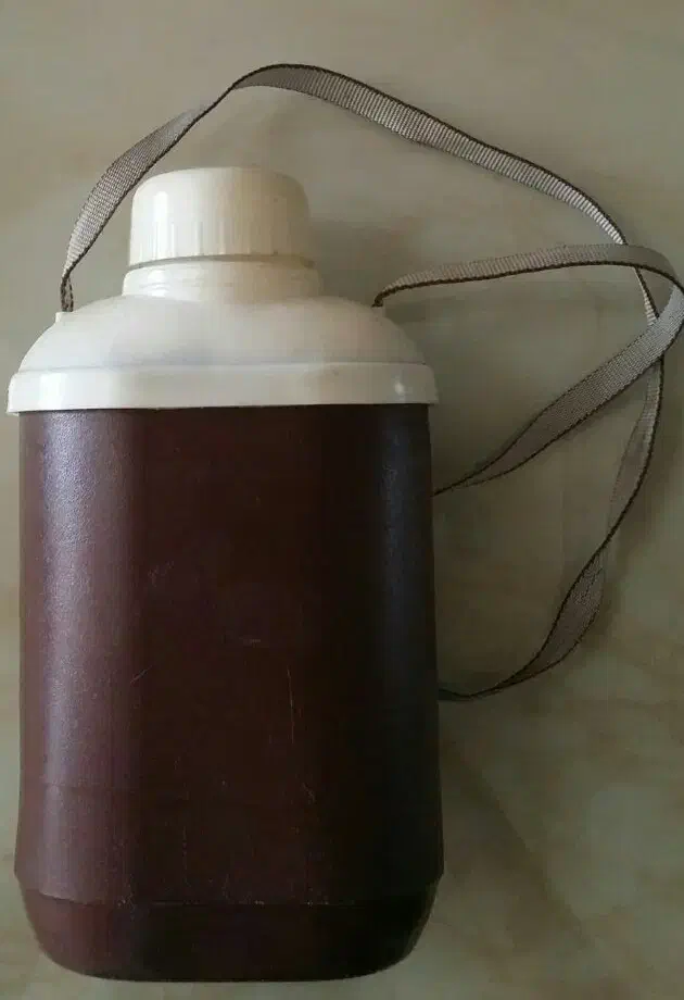 بطری آب|ظروف نگهدارنده، پلاستیکی، یکبارمصرف|اصفهان, باب الدشت|دیوار