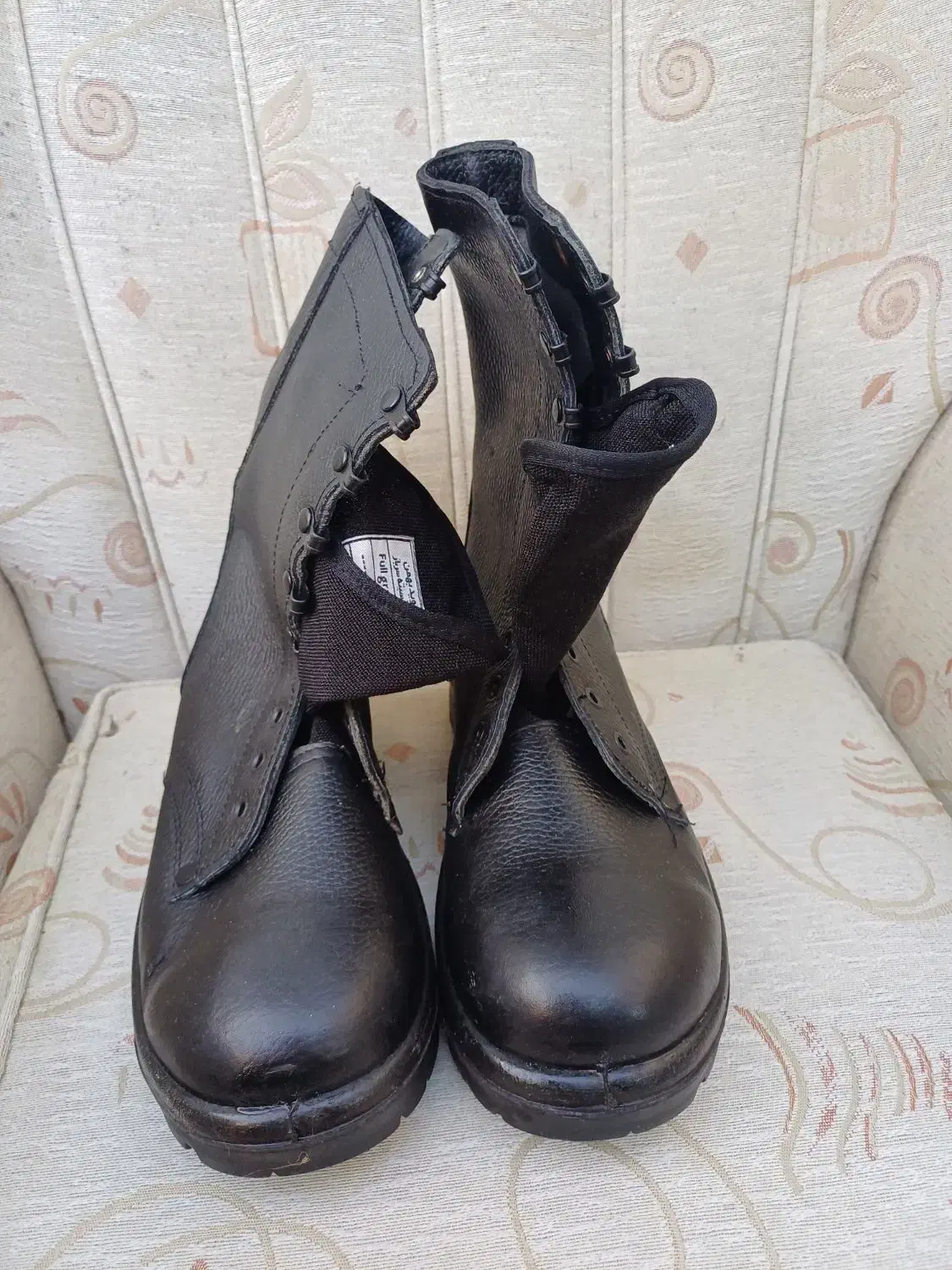 پوتین مارک نوید بهمن|کیف، کفش، کمربند|چالوس, |دیوار