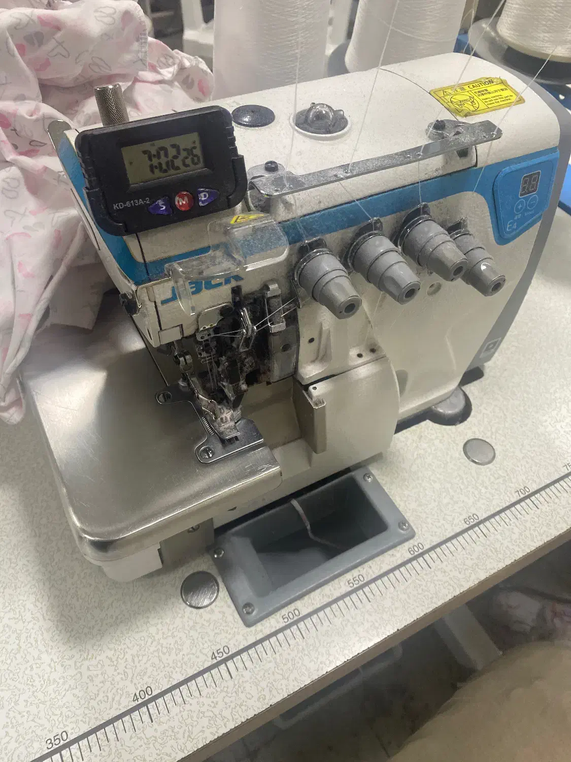 چرخکار و اتو کار|استخدام صنعتی، فنی، مهندسی|قزوین, |دیوار