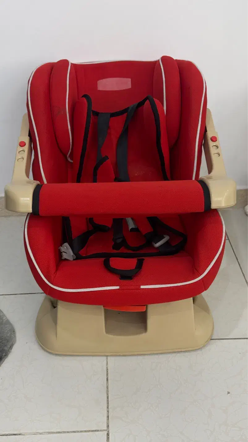 صندلی ماشین|تخت و صندلی بچه|فومن, |دیوار