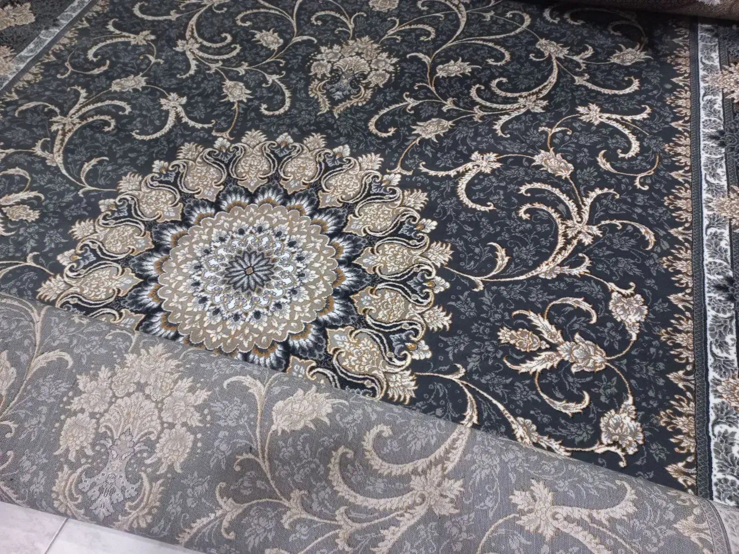 دوتا ۱۲متری|فرش|بندرعباس, |دیوار