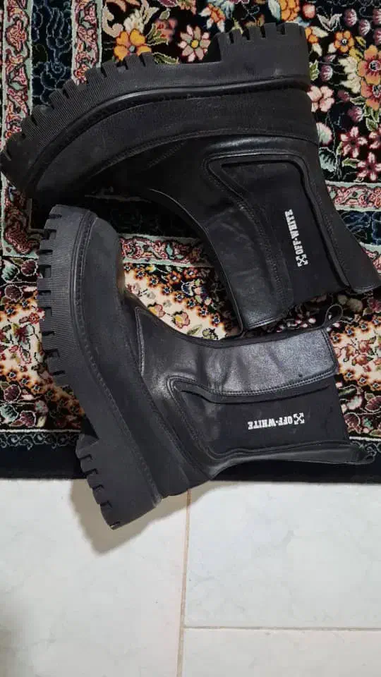 نیم بوت بعلت سایز نبودن|کیف، کفش، کمربند|آستارا, |دیوار