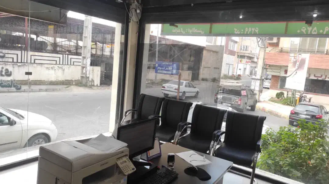 مغازه تجاری دو نبش کوچه دادگستری|اجارهٔ مغازه و غرفه|آمل, |دیوار