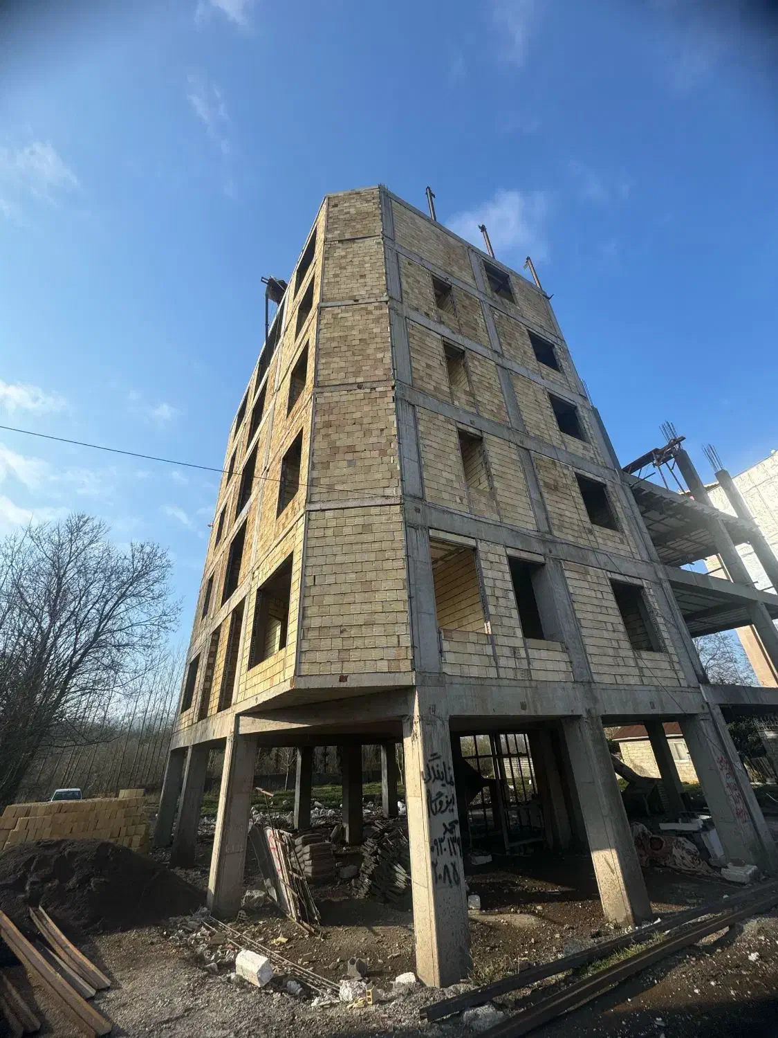 پیش فروش واحد ۷۵متری سعدی طبقه۱ از املاک سان|پیش‌فروش املاک|لاهیجان, کوه بیجار|دیوار