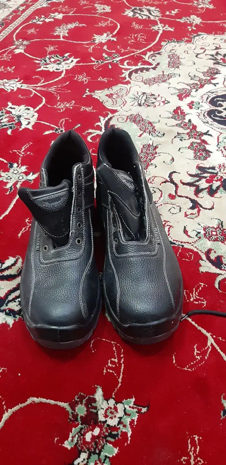 کفش کار با قیمت تولیدی|کیف، کفش، کمربند|قم, تولید دارو و یخچال|دیوار