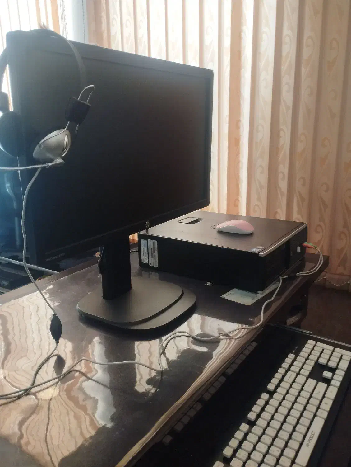 کامپیوتر رومیزی|رایانه رومیزی|یزد, |دیوار