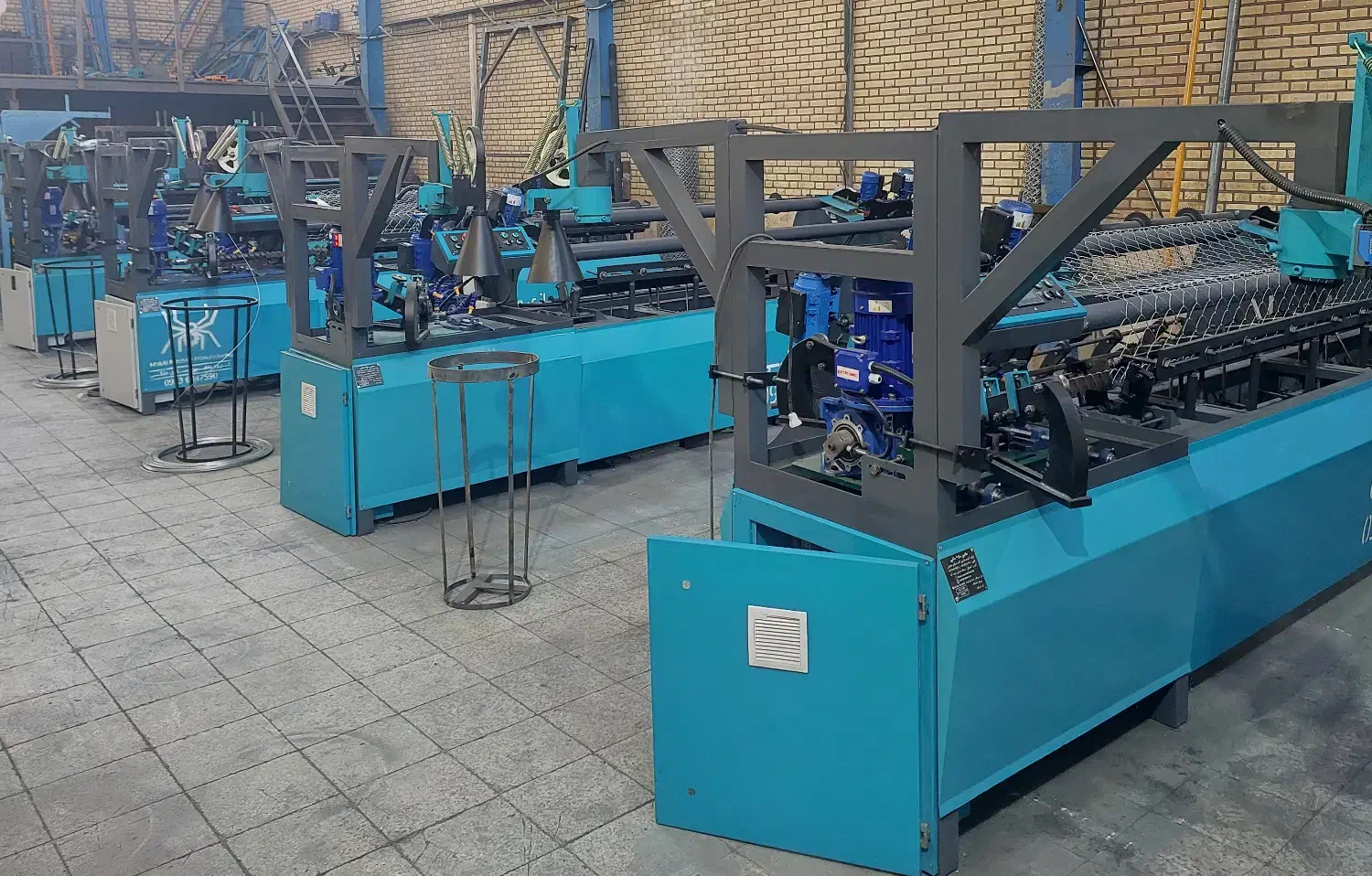 دستگاه تولید فنس نیمه اتوماتیک|ماشین‌آلات صنعتی|زنجان, |دیوار