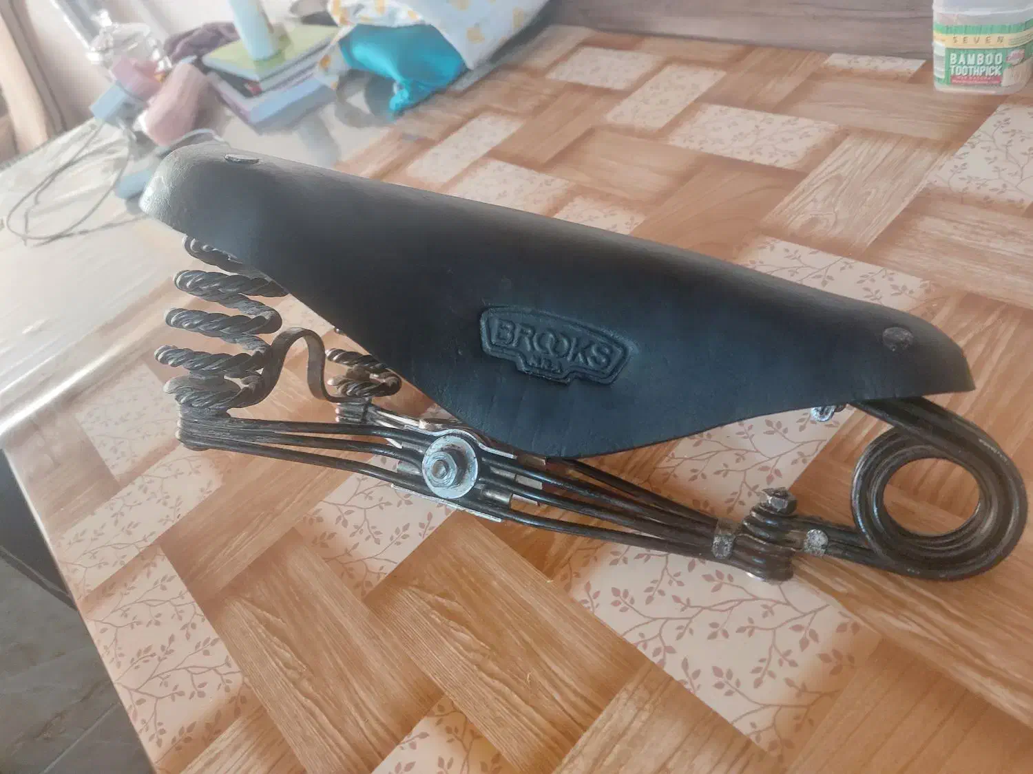 یک عدد زین بروکس در حد نو|دوچرخه، اسکیت، اسکوتر|شاهین‌شهر, گزبرخوار|دیوار