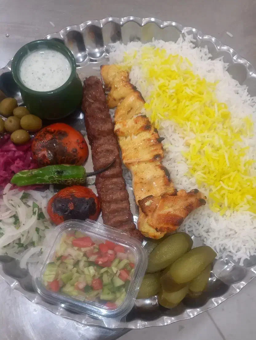کارگر ساده رستوران|استخدام خدمات فروشگاه و رستوران|خوی, |دیوار