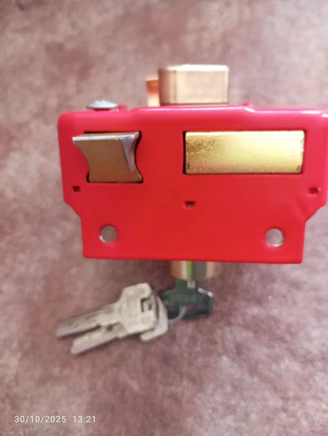 قفل درب اصلی|ابزارآلات|شهرضا, |دیوار