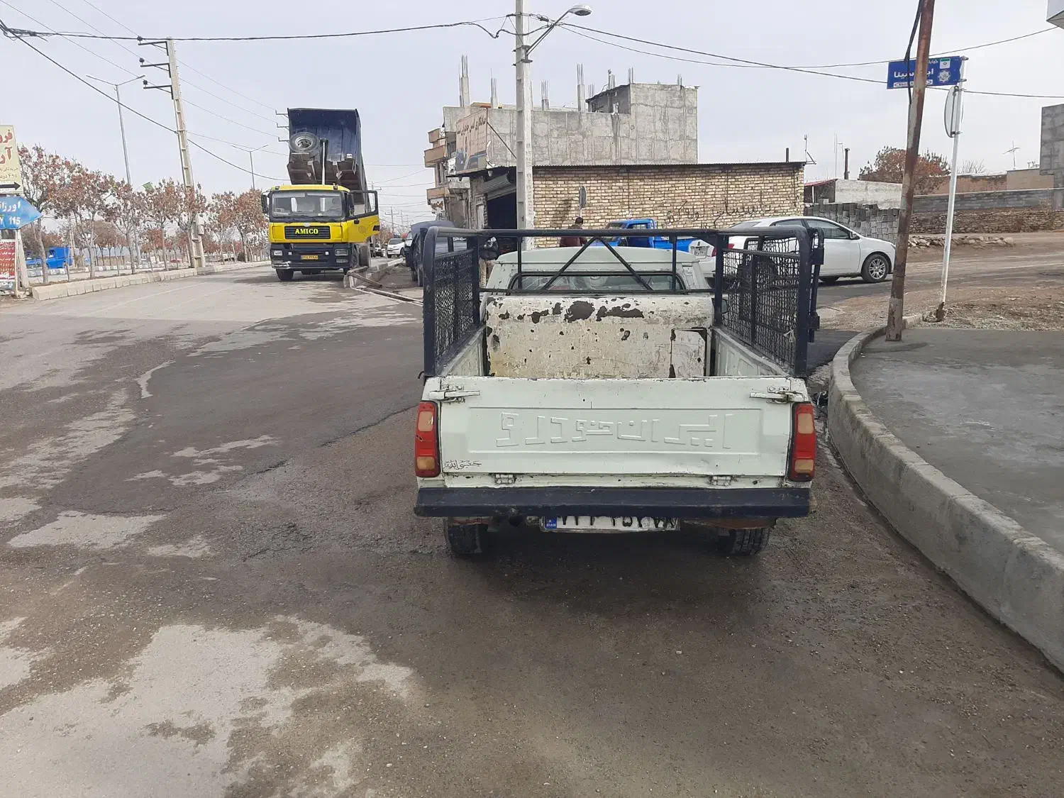 پیکان وانت|خودرو سواری و وانت|بزینه رود, |دیوار