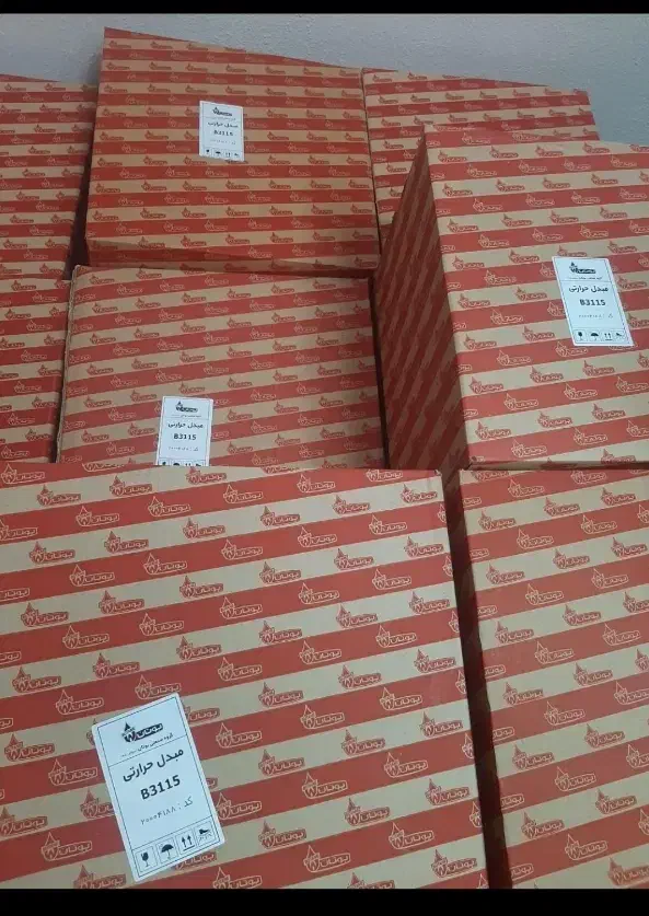 رادیات یا مبدل ابگرمکن دیواری|آبگرمکن، پکیج، شوفاژ|مرند, |دیوار