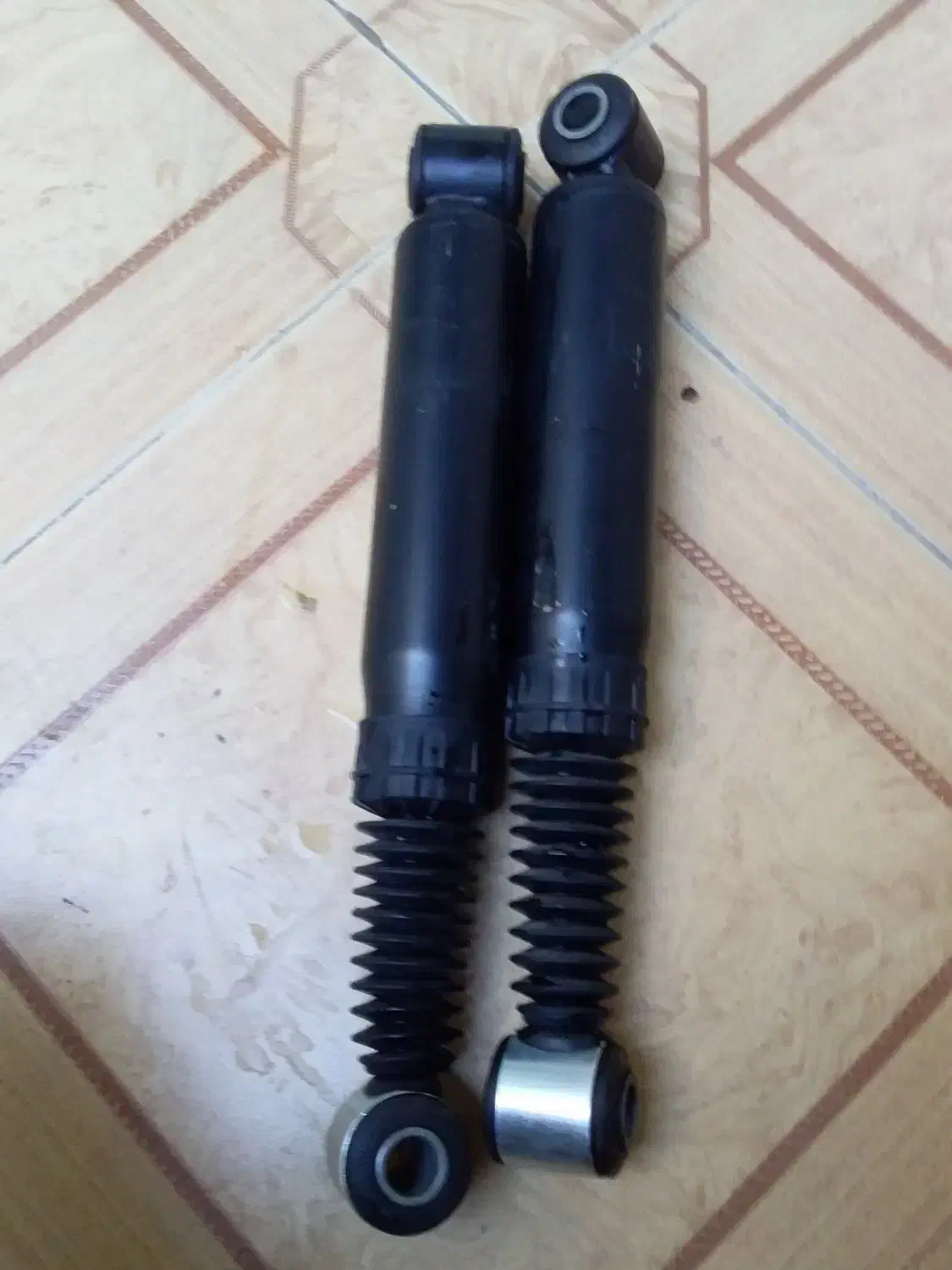 کمک پژو 405|قطعات یدکی و لوازم جانبی|کاشان, عربها|دیوار